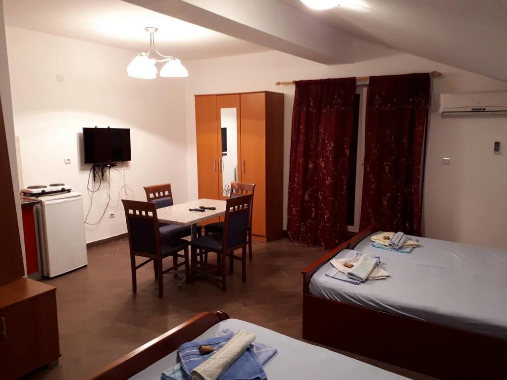 Apartments Scorpio Kotor Eksteriør bilde